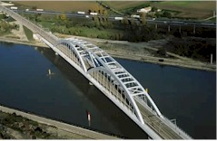 Viaduc de la Garde-Adh&eacute;mar  entre Valence et Avignon